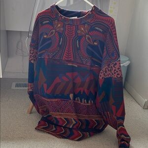 Farm Rio oversized sweatshirt with beautiful macaw print size small